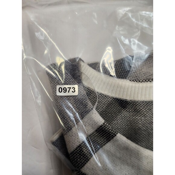 Rachel Zoe Sweater Womens Medium Black Grey Plaid Knit NWOT - Picture 8 of 8